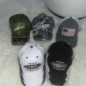 NEVER WORN Men’s Fishing Hat Bundle